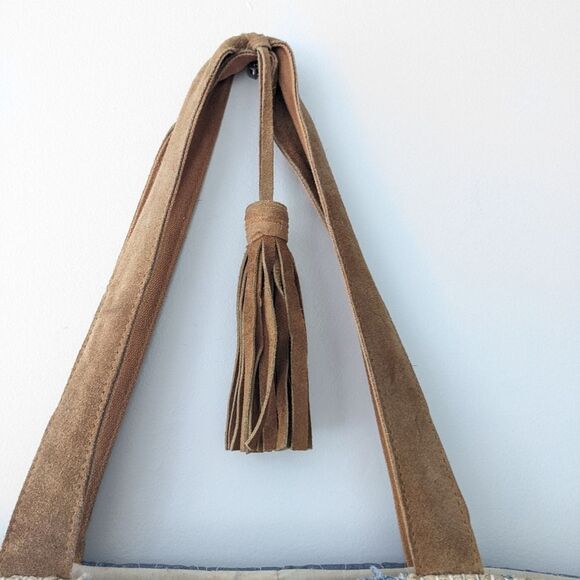 CROSSTREE LANE Handwoven Blue and Beige Women Bag - Picture 4 of 8